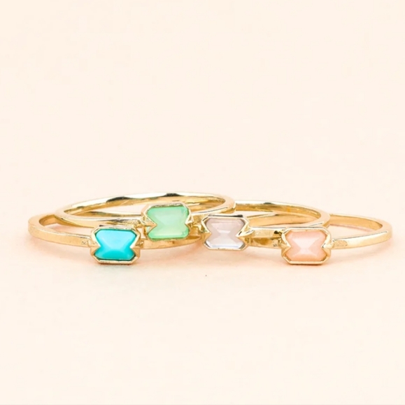 NWT! Gold plated stacking far out chrysoprase ring - Picture 11 of 12
